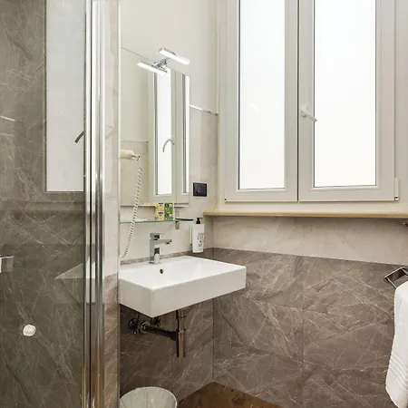 Seven 4* Rome